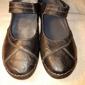 Propet Dress Shoes